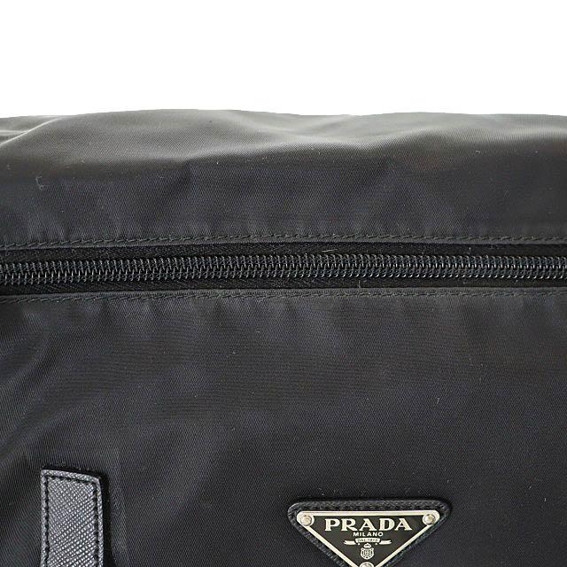 PRADA（プラダ） トライアングル ロゴ ナイロン メッセンジャー