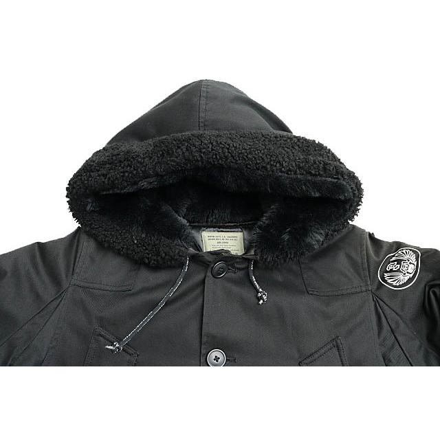 激レア APEE by A BATHING APE トラックジャケット ロゴ A BATHING APE（アベイシングエイプ） ×3RD TEAM B-9 フライト 中綿