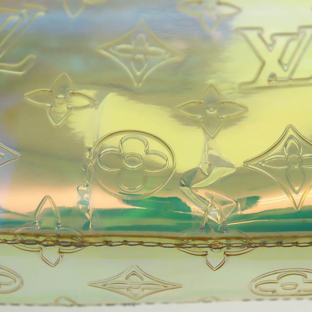 VUITTON プリズム　ヴォルガ　ルイヴィトン Louis Vuitton Pochette Volga Monogram Prism in PVC with White - US