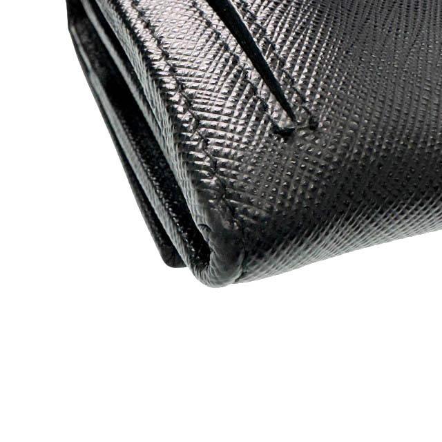 PRADA（プラダ） PRADA SAFFIANO TRIANG サフィアーノ レザー