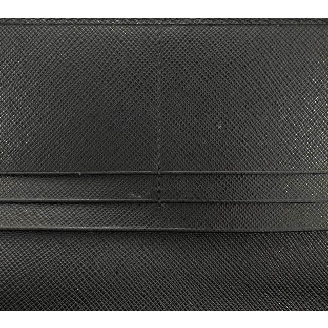 PRADA（プラダ） PRADA SAFFIANO TRIANG サフィアーノ レザー