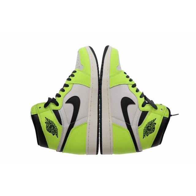 NIKE（ナイキ） NIKE AIR JORDAN 1 RETRO HIGH OG Volt エア