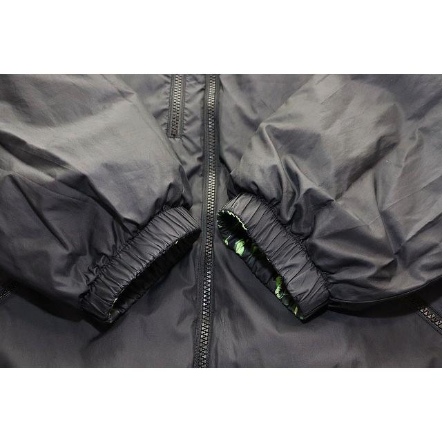 ファー付き迷彩リバーシブルジャケット　supreme ステゥーシー　ブレスユー 迷彩柄ファー付きリバーシブルジャケット supreme stussy