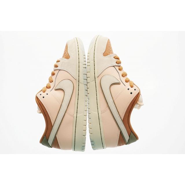 NIKE（ナイキ） SB DUNK LOW PRO PRM CRIMSON TINT AND AMBER BROWN