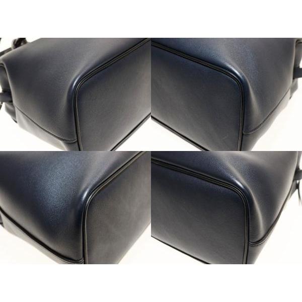 セリーヌ CELINE スモールソフトキューブ ショルダーバッグ 2WAY レザー ネイビー 【ブランド古着ベクトル】☆AA★▲■260228 レディース