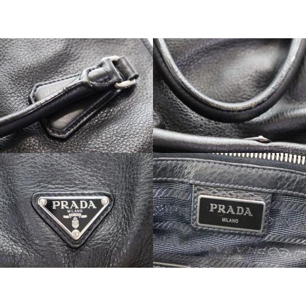 PRADA（プラダ） トライアングル ロゴ プレート ヴィッテロダイノ