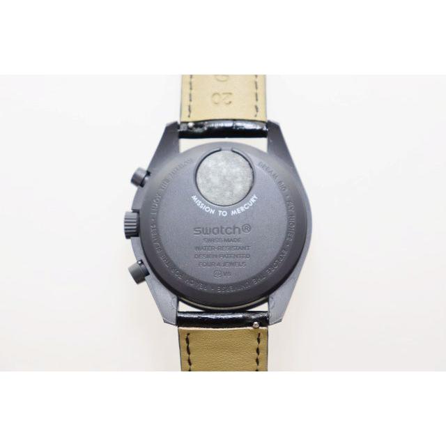 オメガ OMEGA × SWATCH MISSION TO MERCURY SO33A100 ミッション トゥ マーキュリー スピードマスター ムーンスウォッチ クロノグラフ 腕の画像