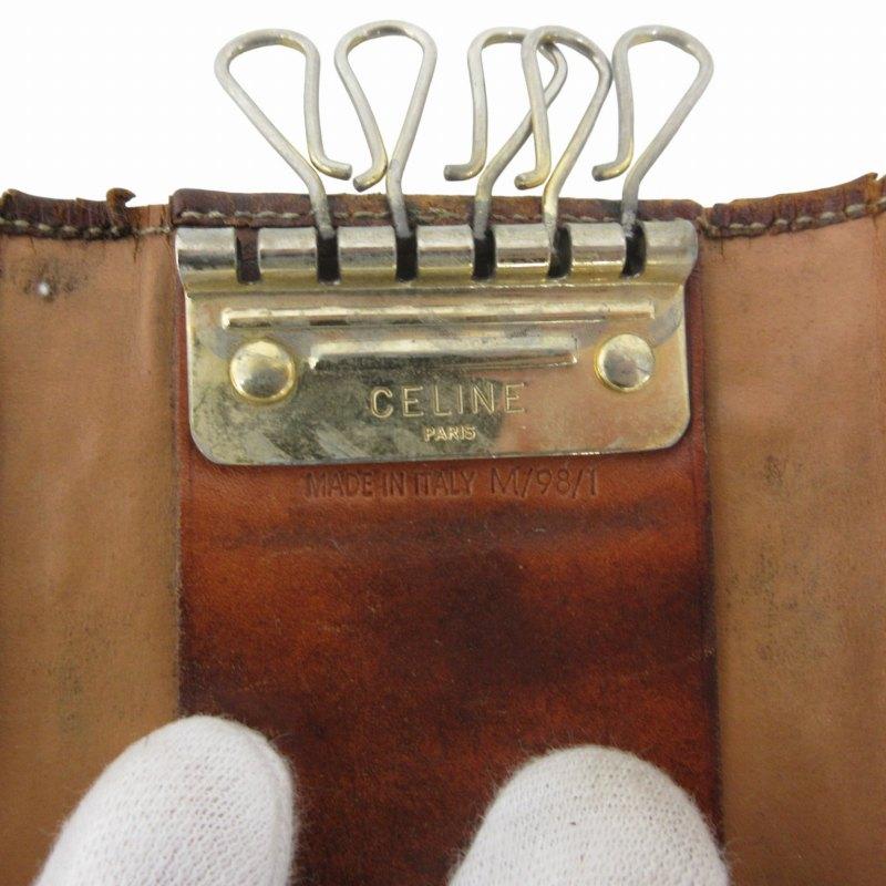 CELINE セリーヌ キーケース レザー マカダム ロゴ型押し 茶 CELINE セリーヌ キーケース レザー マカダム ロゴ型押し 茶