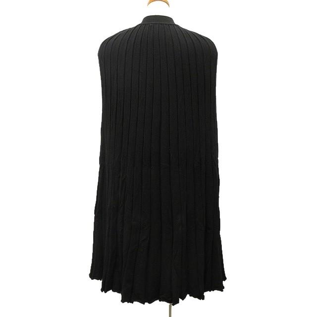 エポカ　プリーツケープジップニット　サイズ40 極美品　ブラック色 エポカ EPOCA プリーツ ケープ ジップ ニット 40 ブラック 黒