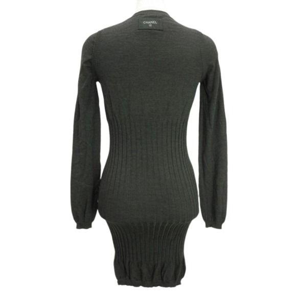 CHANEL ダークグレー ニットワンピース 半袖　カシミア　34 ココマーク 美品 CHANEL スポーツライン ニット ワンピース ココマーク カシミヤ