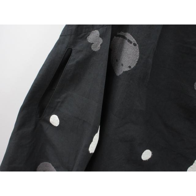 美品⁂センソユニコ⁂ジウ⁂ノースリーブロングチュニック　ジャガード　総柄　変形裾 ジウ 慈雨 センソユニコ チュニック 変形 ロングベスト ジャガード 黒
