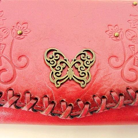 あ*を様 ANNA SUI アナスイ　二つ折り財布　がま口　バラ　エナメル　ブラ ANNA SUI（アナスイ） 長財布 がま口 バタフライ レザー ベリー ピンク