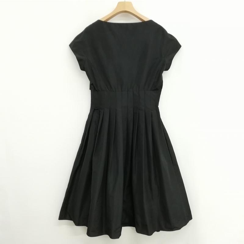 モスキーノチープアンドシック MOSCHINO CHEAP AND CHIC ワンピース 