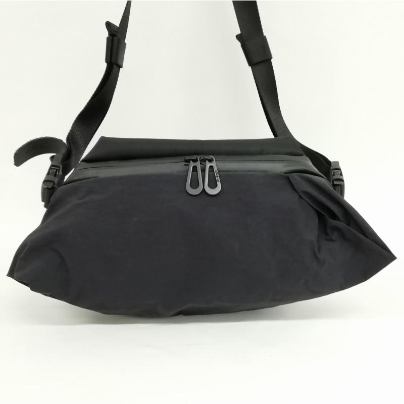 IÉNA Onibegie リサイクルナイロンコート ブラック 美品 IÉNA Onibegie リサイクルナイロンコート ブラック 美品 IENA