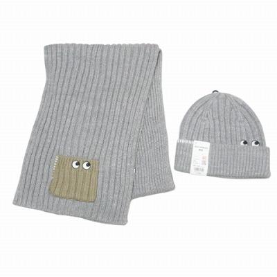 ユニクロ×アニヤ・ハインドマーチ ヒートテックビーニー&マフラー