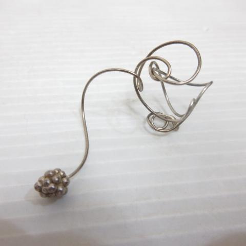 ヨーガンレール JURGEN LEHL 美品 銀線のつる草 ピアス イヤーカフ  