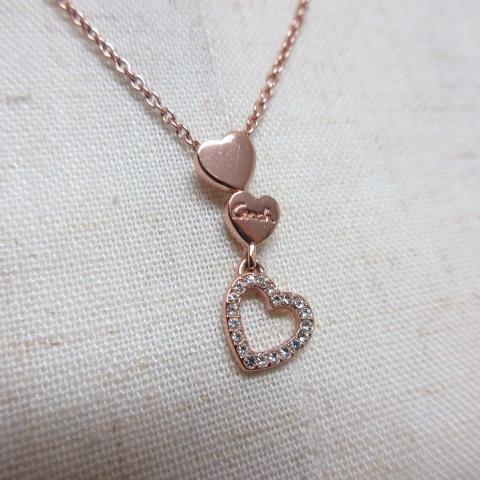 COACH（コーチ） トリプルハート チェーン ネックレス ペンダント