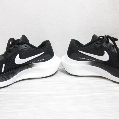 NIKE（ナイキ） 美品 DM8968-001 ズーム フライ 5 ZOOM FLY 5