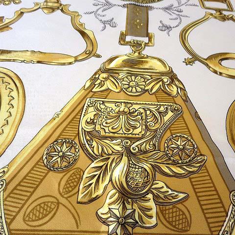 エルメス HERMES スカーフ カレ 90 ETRIERS 鎧 馬具 金具柄 ゴールド 
