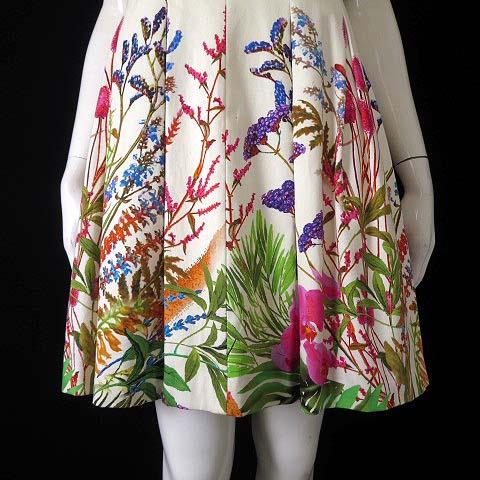 ZARA ザラ ワンピース フラワー 花柄 ストレッチ フレア ひざ丈 ZARA ザラ ワンピース フラワー 花柄 ストレッチ フレア ひざ丈