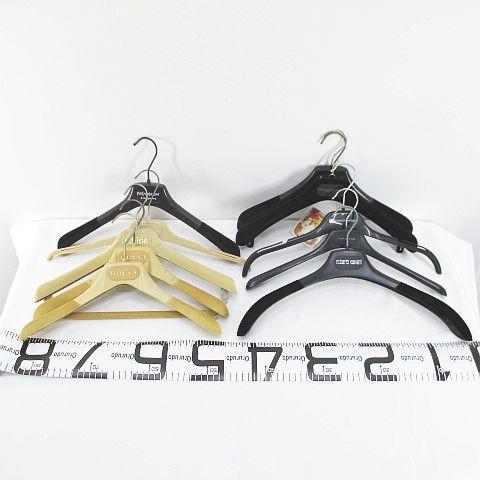 GUCCI - グッチ ハンガー10本セット クロエ イヴサンローラン ロベルトカヴァ ベージュ GUCCI グッチ ハンガー10本セット クロエ イヴサンローラン