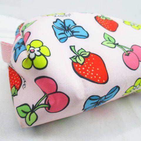 LeSportsac（レスポートサック） ポーチ フルーツ＆リボン プリント