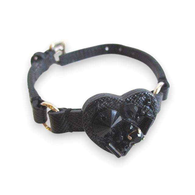 PRADA（プラダ） ブレスレット ベルト ビジューハートモチーフ