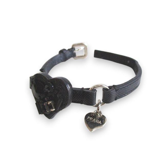 PRADA（プラダ） ブレスレット ベルト ビジューハートモチーフ 黒系 PRADAビジューブレスレット