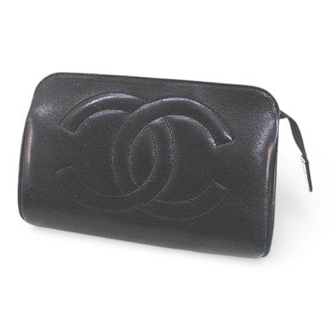 【美品】CHANEL ポーチ レザー ココマーク ロゴ金具 ブラック CHANEL（シャネル） ポーチ ロゴ コスメポーチ ココマーク ブラック 黒