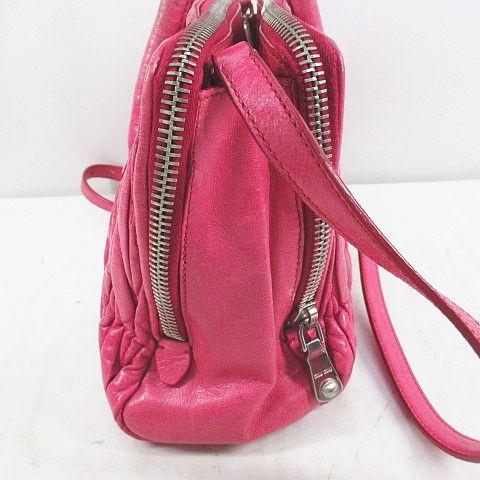 miumiuマテラッセ 2WAYハンドショルダーバック ピンク【中古】 miu miu（ミュウミュウ） マテラッセ 2WAY ハンド ショルダー バッグ