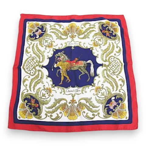 希少⭐️ HERMES エルメス　カレ45 CHEVAL TURC トルコの馬赤 HERMES（エルメス） ヴィンテージ スカーフ カレ45 Cheval Turc トルコ