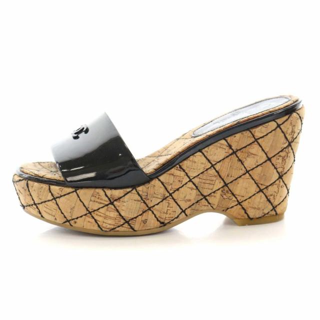 シャネル ウェッジソール キルティング エナメル 厚底 サンダル