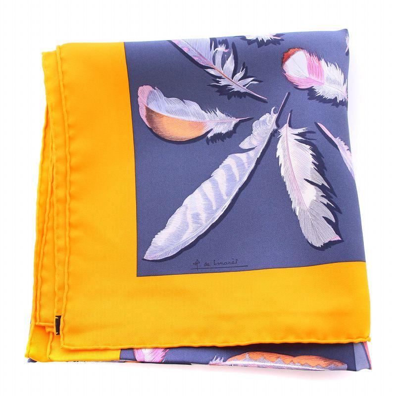 HERMES（エルメス） カレ90 PLUMES スカーフ 大判 シルク 羽 ロゴ 総柄