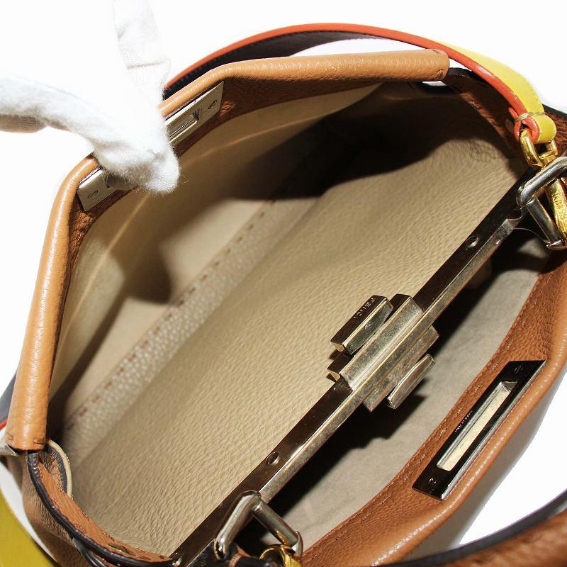 FENDI（フェンディ） ピーカブー アイコニック ミディアム セレリア