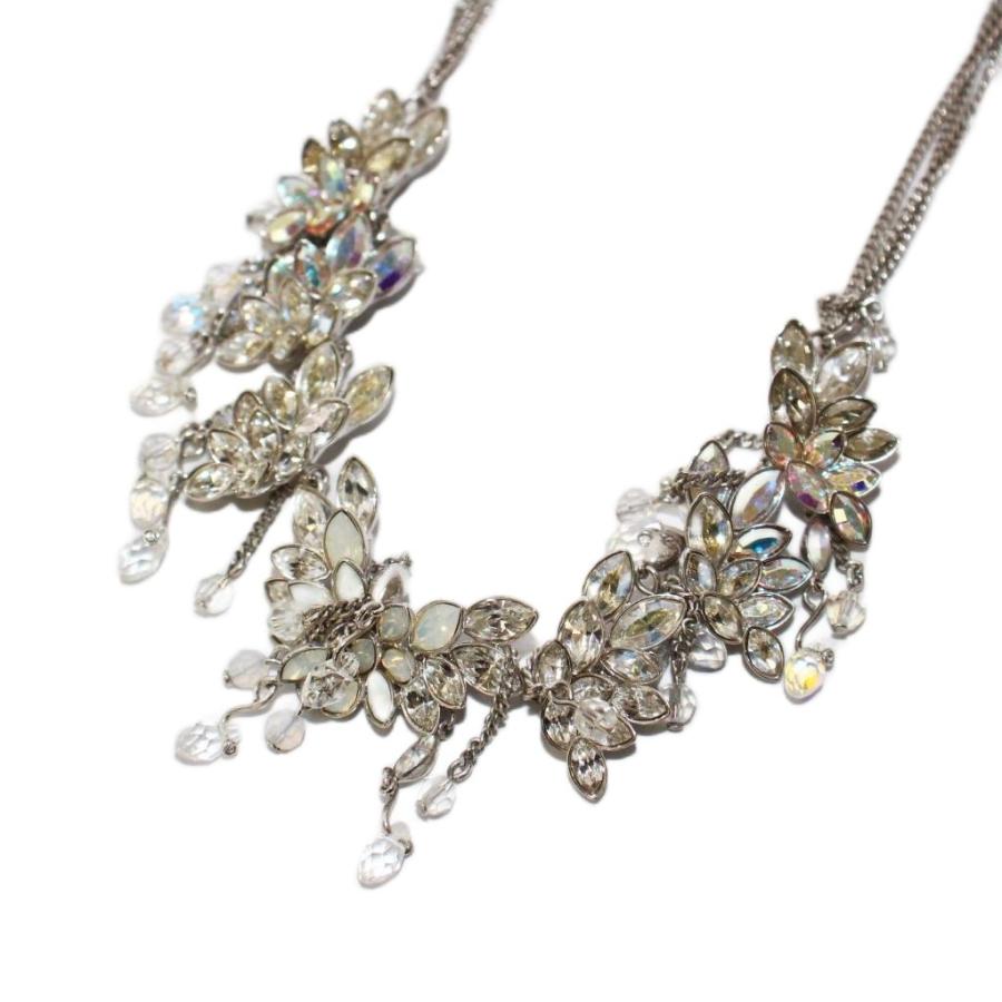 SWAROVSKI　スワロフスキー　クリスタル　ネックレス　3連　シルバー スワロフスキー SWAROVSKI ネックレス ペンダント クリスタル 3連