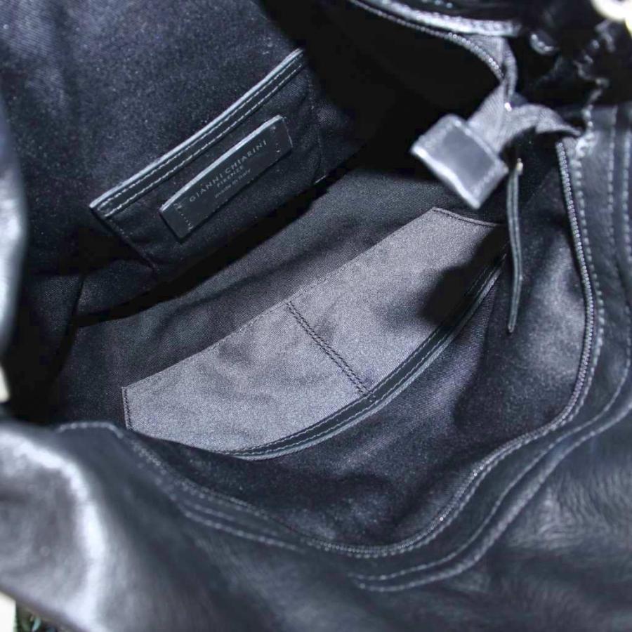 ジャンニキャリーニ ワンショルダーバッグ レザー スカーフチャーム付き 黒 ジャンニキャリーニ GIANNI CHIARINI ワンショルダーバッグ レザー