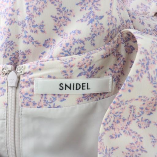 SNIDEL（スナイデル） SNIDEL 23SS ギャザープリントワンピース ミモレ