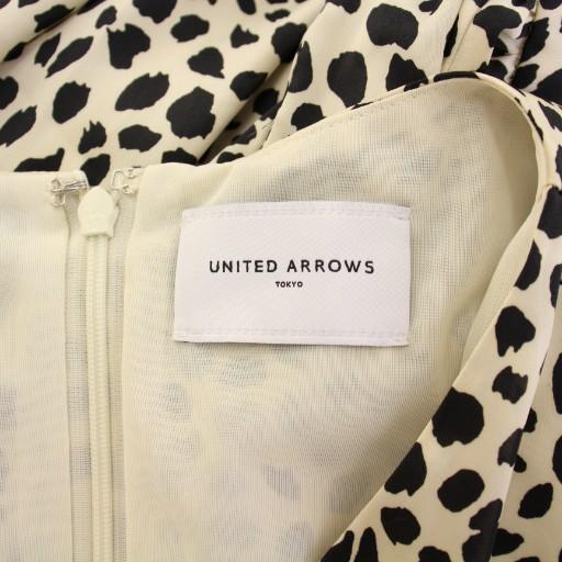 UNITED ARROWS（ユナイテッドアローズ） レオパード柄Vネック