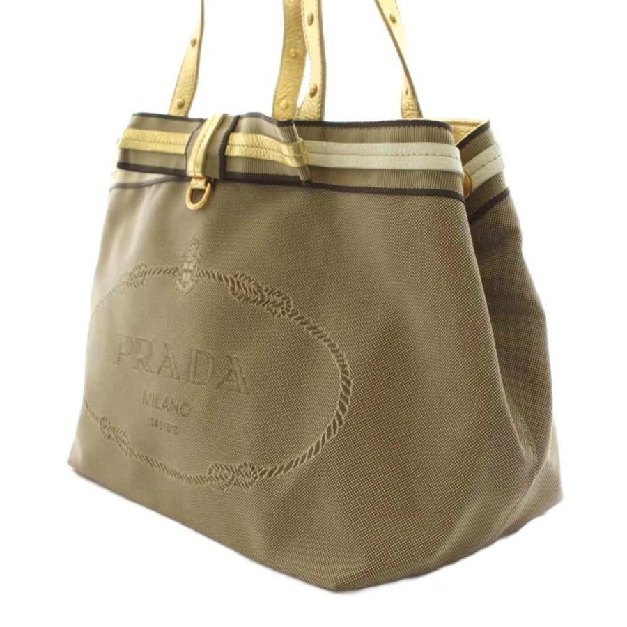 PRADA ボストンバッグ　ナイロン　三角ロゴプレート　　　ベージュ　大容量 PRADA ボストンバッグ ナイロン 三角ロゴプレート ベージュ 大容量