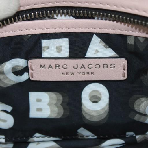 未使用級✨マークジェイコブス　ショルダーバッグ　フラッシュ　レザー　ベージュ マークジェイコブス MARC JACOBS フラッシュ ショルダーバッグ ロゴ