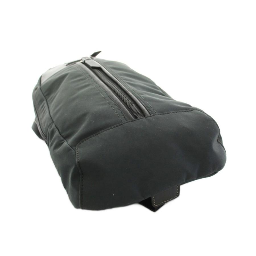 COACH（コーチ） ヴァリックナイロンスリングバッグ ボディバッグ