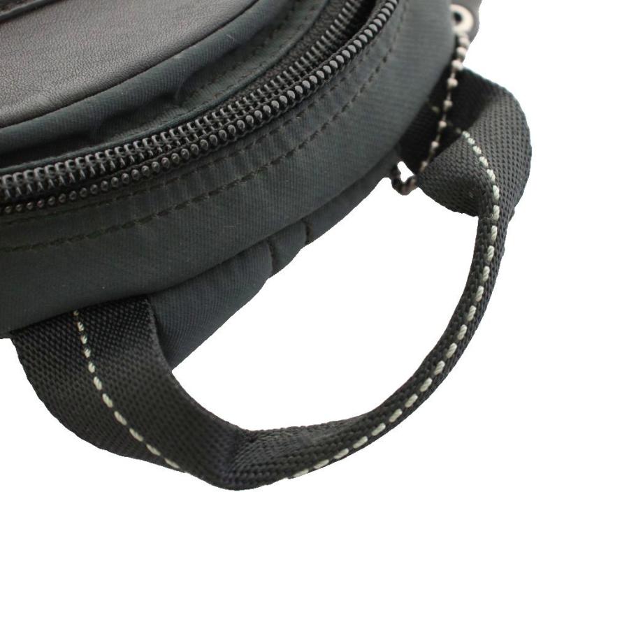 COACH（コーチ） ヴァリックナイロンスリングバッグ ボディバッグ