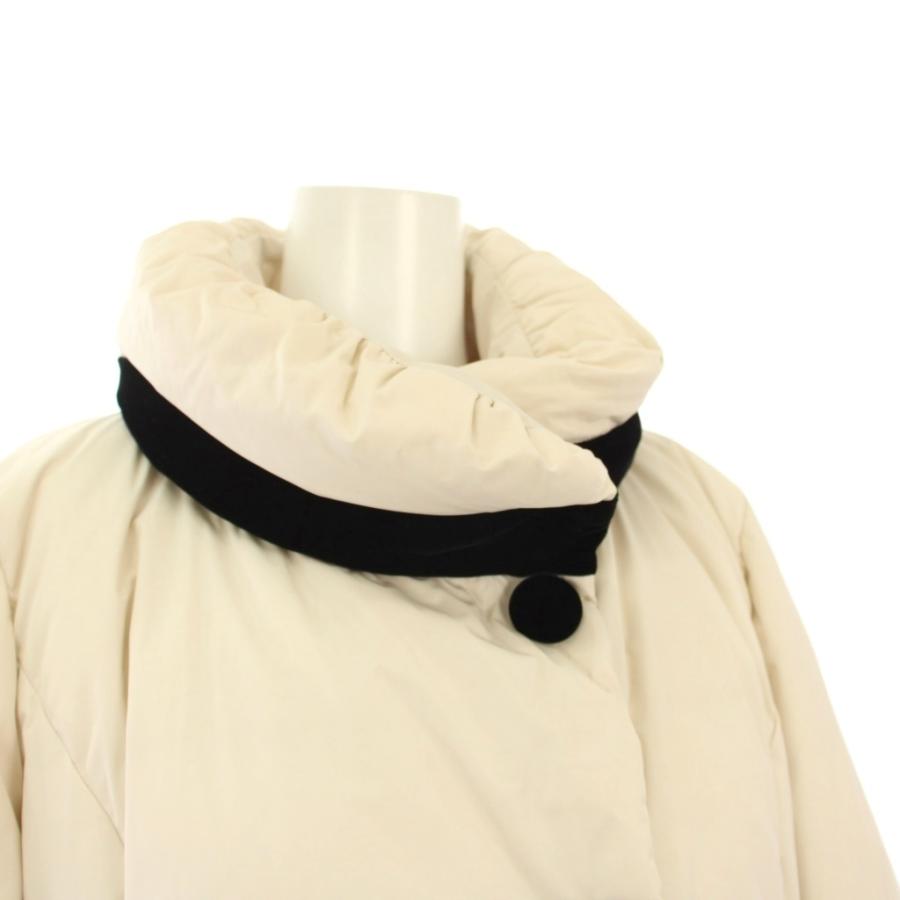 HANAE MORI アイボリー ダウンフェザー ふわり軽いロングコート HANAE MORI アイボリー ダウンフェザー ふわり軽いロングコート