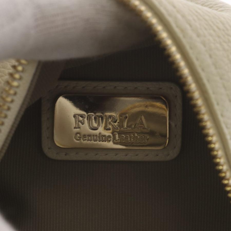 FURLA（フルラ） ミニリュックサック デイバッグ スタッズ レザー 白 