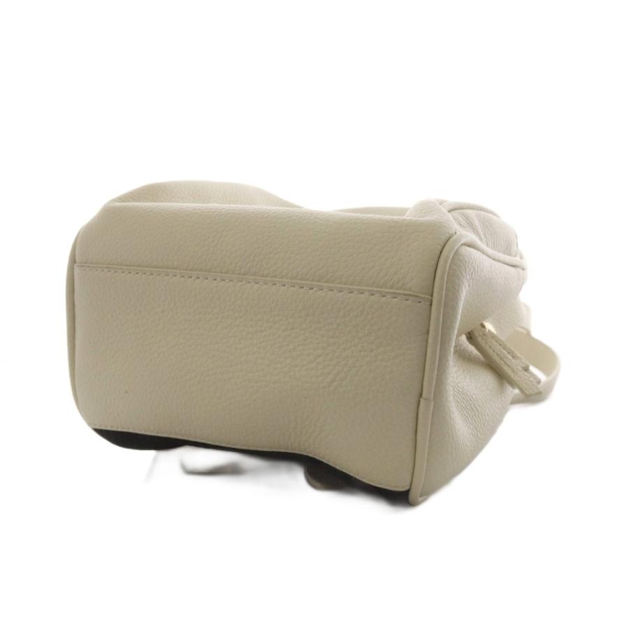 FURLA（フルラ） ミニリュックサック デイバッグ スタッズ レザー 白