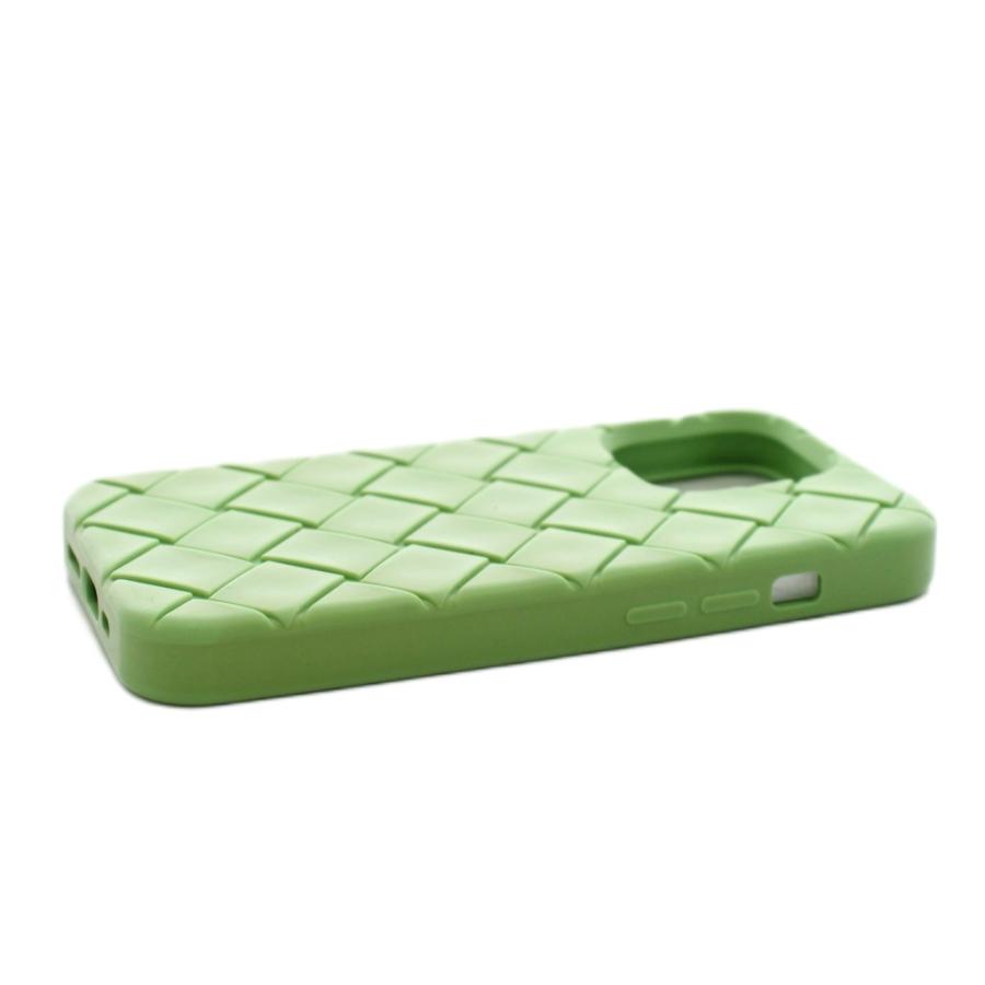 BOTTEGA VENETA（ボッテガ・ヴェネタ） イントレチャート スマホケース