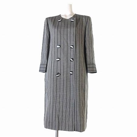 中古 ピエールカルダン Pierre Cardin ラピーヌ ワンピース シャツ ストライプ 膝丈 ダブル 七分袖 丸首 肩パッド グレー 9 レディース ベクトル 古着 0 ブランド古着販売のベクトル 通販 Yahoo ショッピング