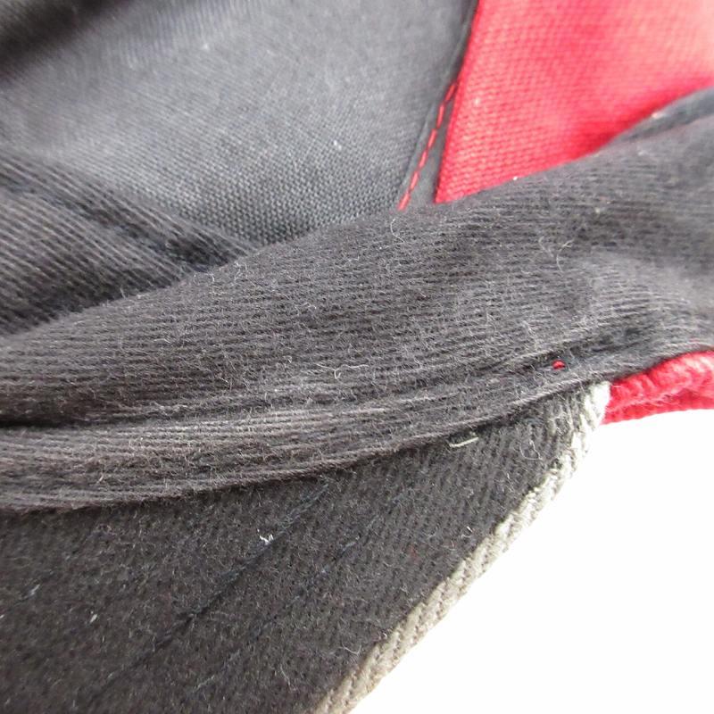 Nike 赤 グレー スポーツキャップ 90年代　ビンテージ品　コレクション Nike 赤 グレー スポーツキャップ 90年代 ビンテージ品