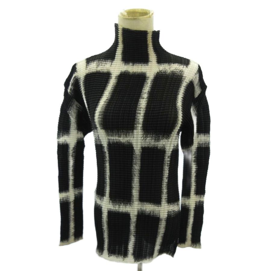 ISSEY MIYAKE（イッセイミヤケ） プリーツ カットソー 総柄