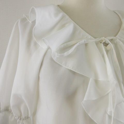新品未試着　OHGA RUFFLE ホワイト　長袖ブラウス　ラッフル 新品未試着 OHGA RUFFLE ホワイト 長袖ブラウス ラッフル レディース